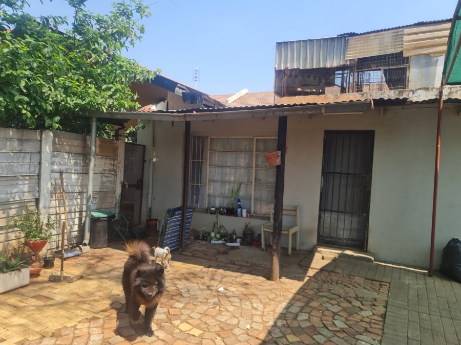 4 Bedroom Property for Sale in Rustenburg Central North West
